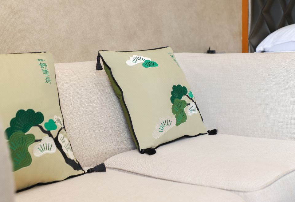 Sanya Four Points by SheratonNegative Ion Comfort Double Bed Room [Smart Ion Sleep Aid Mattress + White Noise Machine]