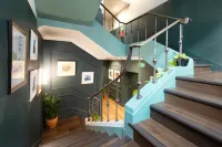 Charles Hope Boutique Hometel