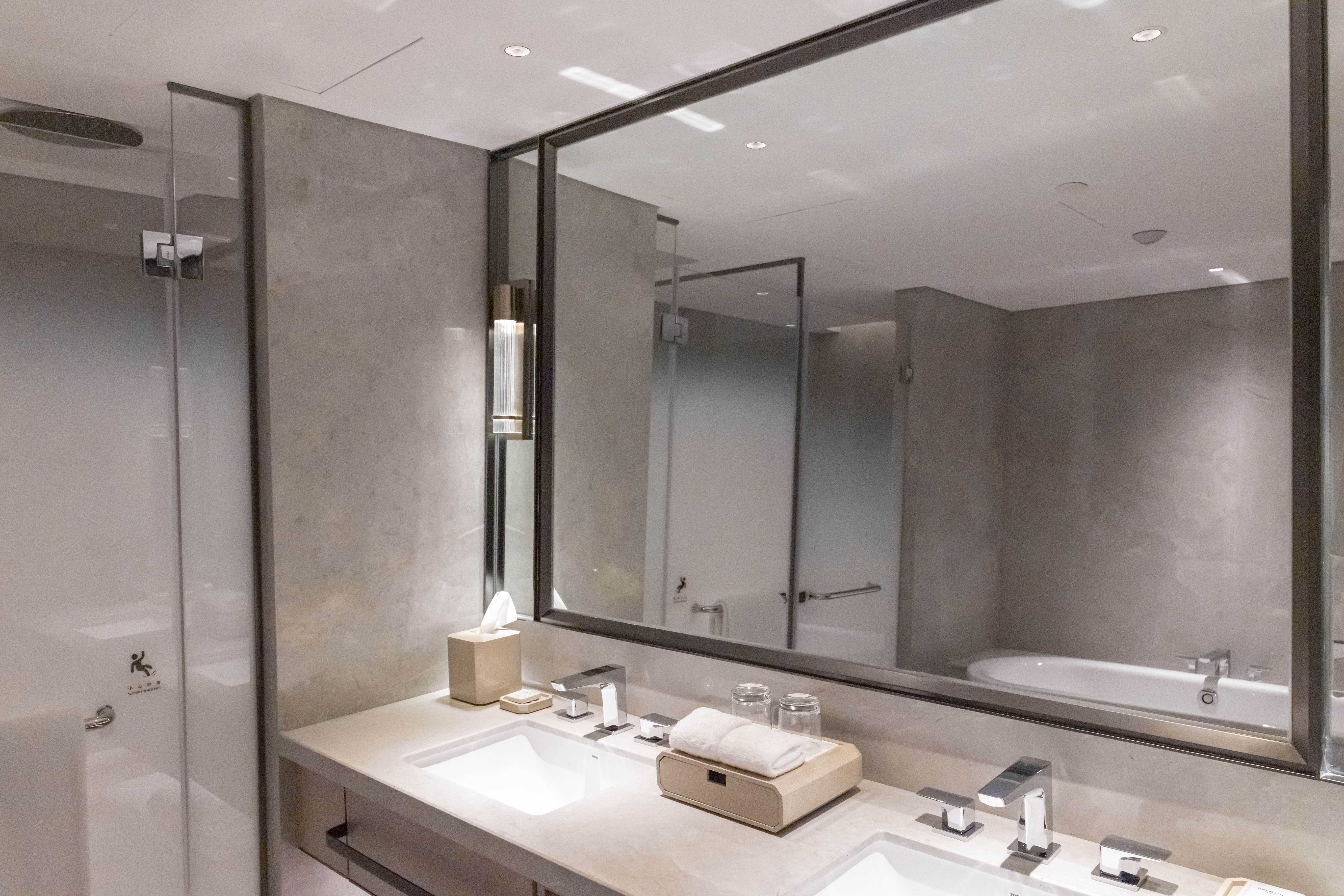 故宫全景尊尚双卧室套房（内置健身设备）