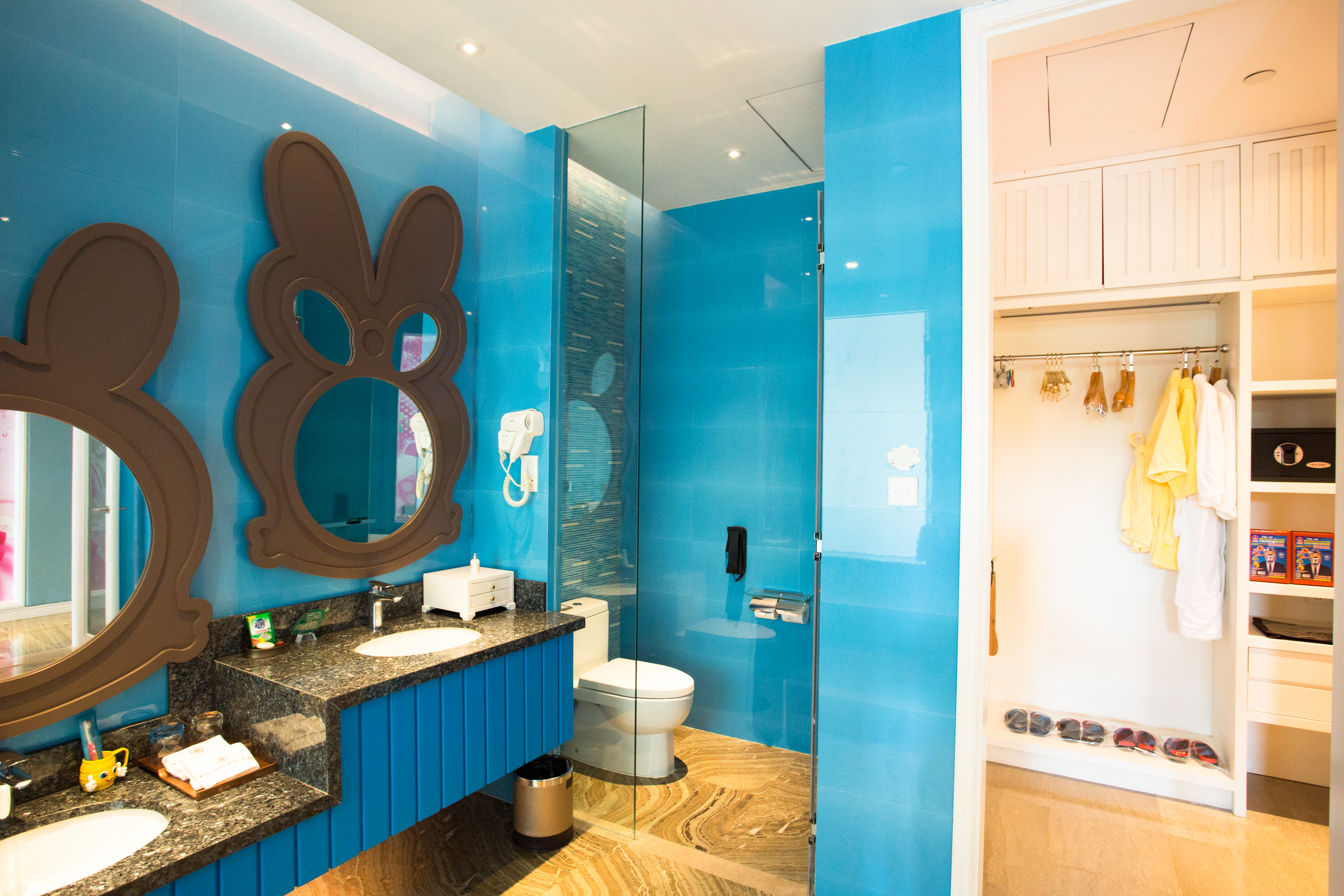 Regal Palace Hot Spring Hotel Guangzhou亲子温泉房-三床卡通主题-独立泡池-认证温泉水入房-私家花园