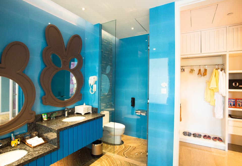 親子溫泉房-三床卡通主題-獨立泡池-認證溫泉水入房-私家花園