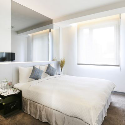 雅緻客房 新驛旅店（臺中車站店）優惠