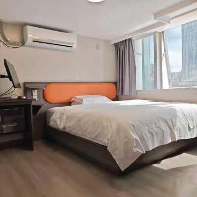 舒適電競單人（機械臂I713700F+460Ti+260Hz） 一齋kesera飯店（東門老街地鐵站店）優惠