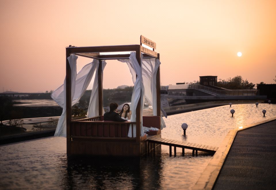 夢谷崖景套房-悅享浪漫·榕下之約