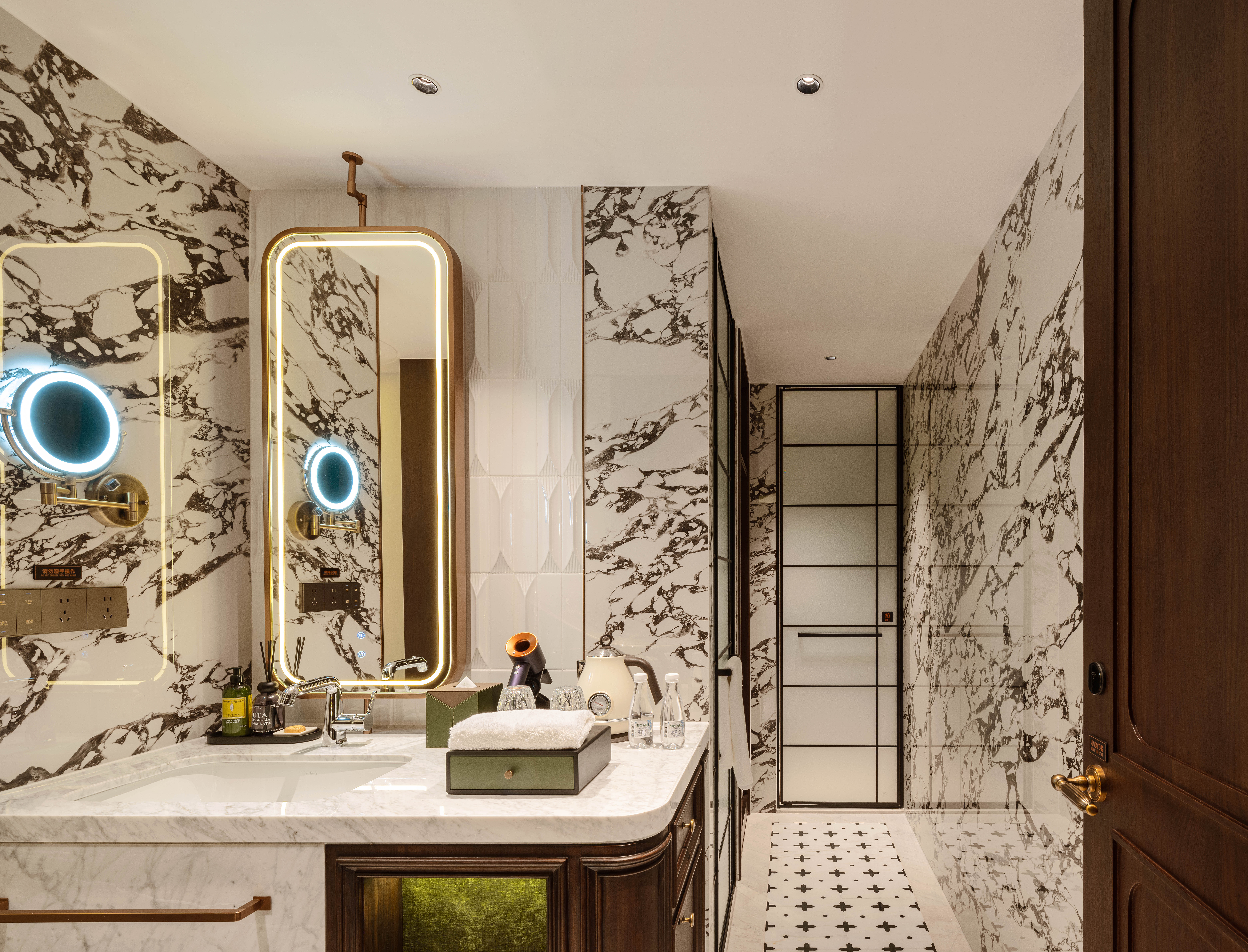 Shanghai Vintage Style Smart Bathroom Standard Room (King Koil Mattress + Dyson Hair Dryer)
