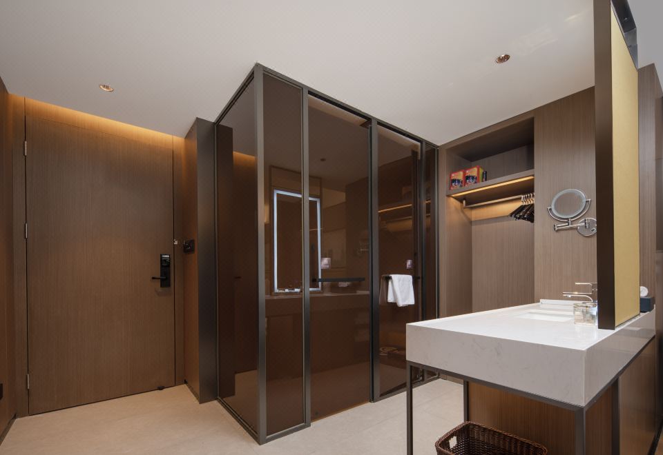 豪華商務雙床房（手機電視投屏+Minibar）