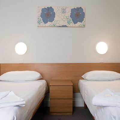 Standard Twin Room Lords Hotel London Promo Code