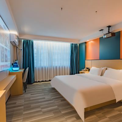 輕奢智能巨幕影院大床房（全智能小度聲控＋100寸高清幕布可投屏＋暢享海量ⅤIP電影） 惠州朗悦酒店優惠