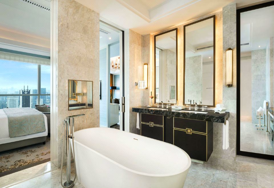 The St. Regis Shanghai JinganThe Manor Executive Suite
