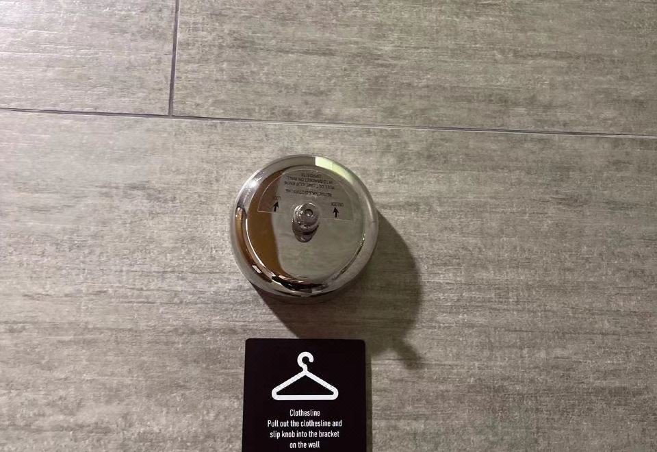 高级大床房（可投屏+小冰箱）