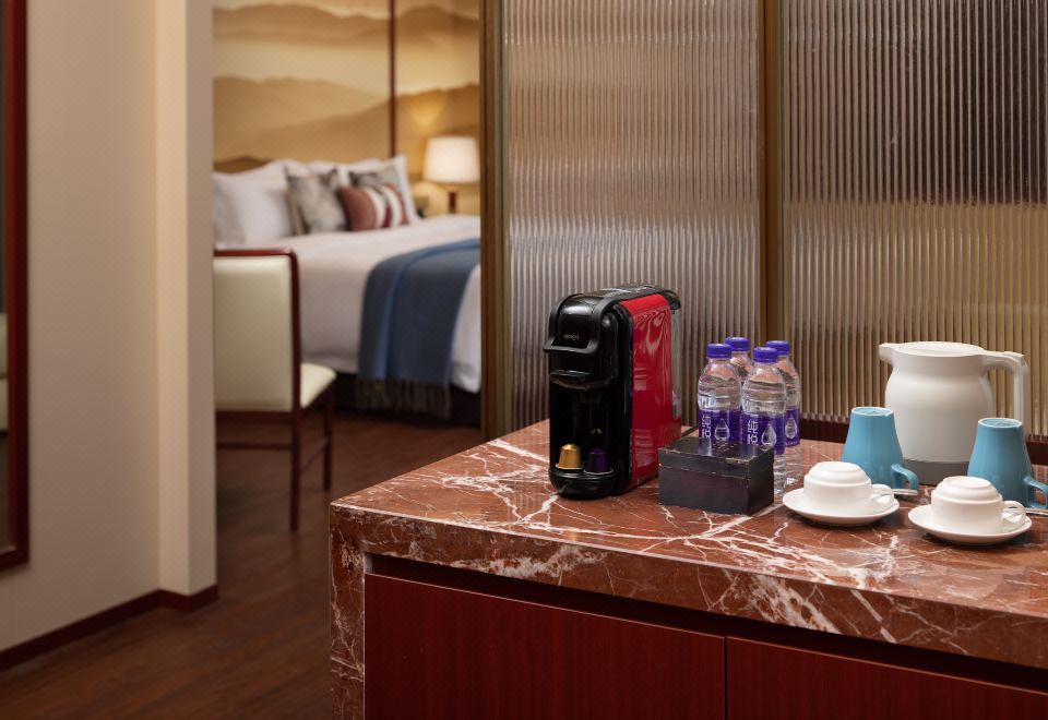 城景至尊大床房