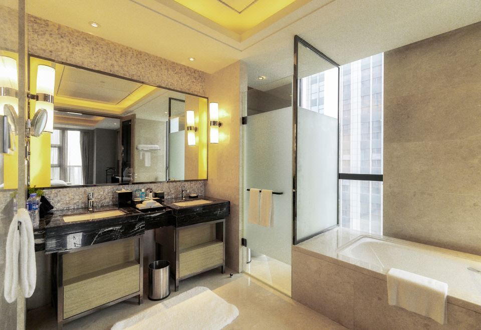 家庭套房（两张大床）