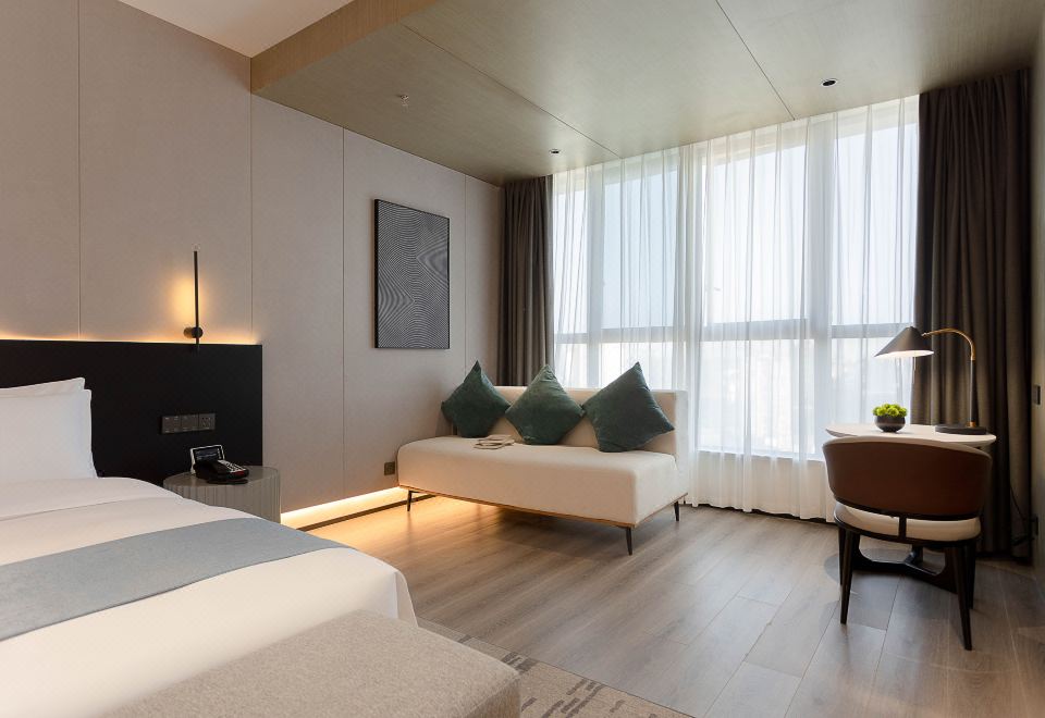 Cloud Enjoyment Double Bed Room (180 ° Panoramic View, Smart Guest Control)