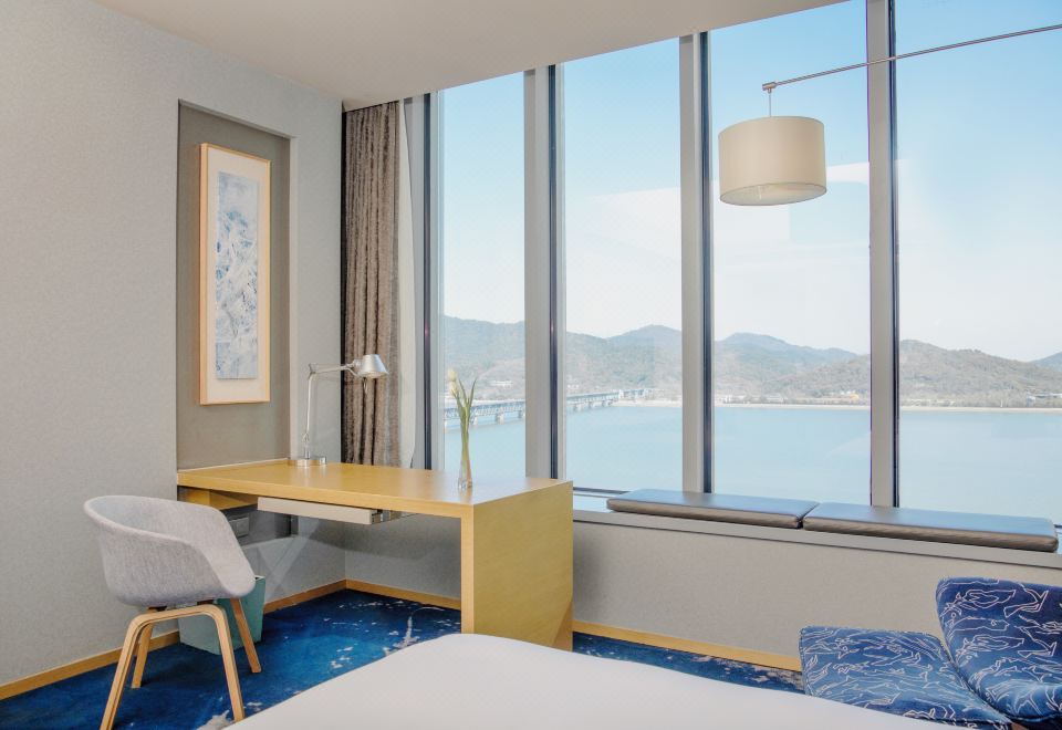 行政江景双床房