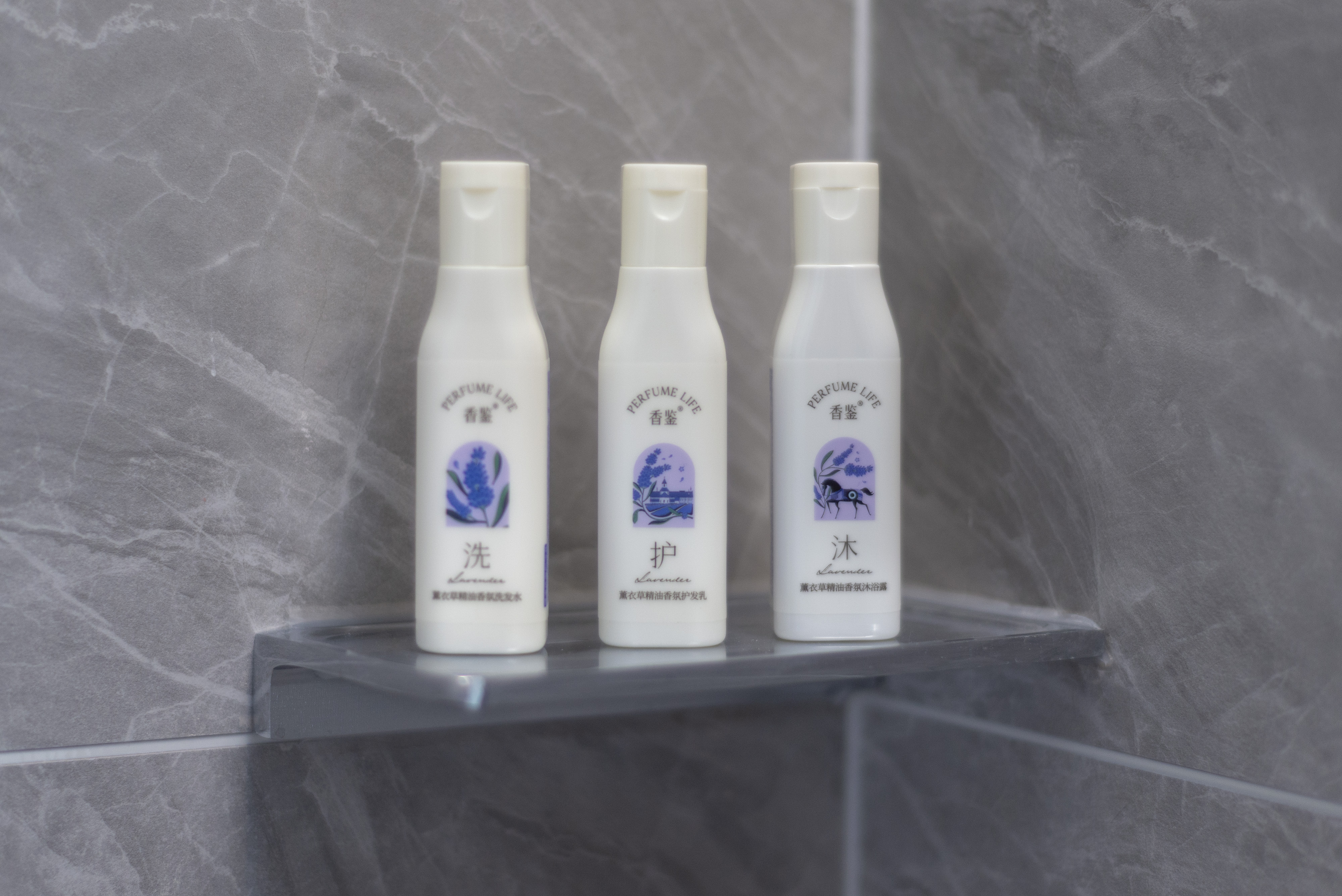 Lavande Hotel (Tianjin Zhongxin Ecological City Jijing Tiandi Branch)豪华家庭房（慕思品牌床垫+电视投屏+城市街景+冰箱）