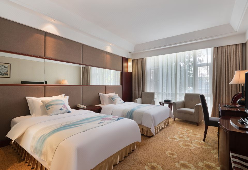 豪华园景双床房