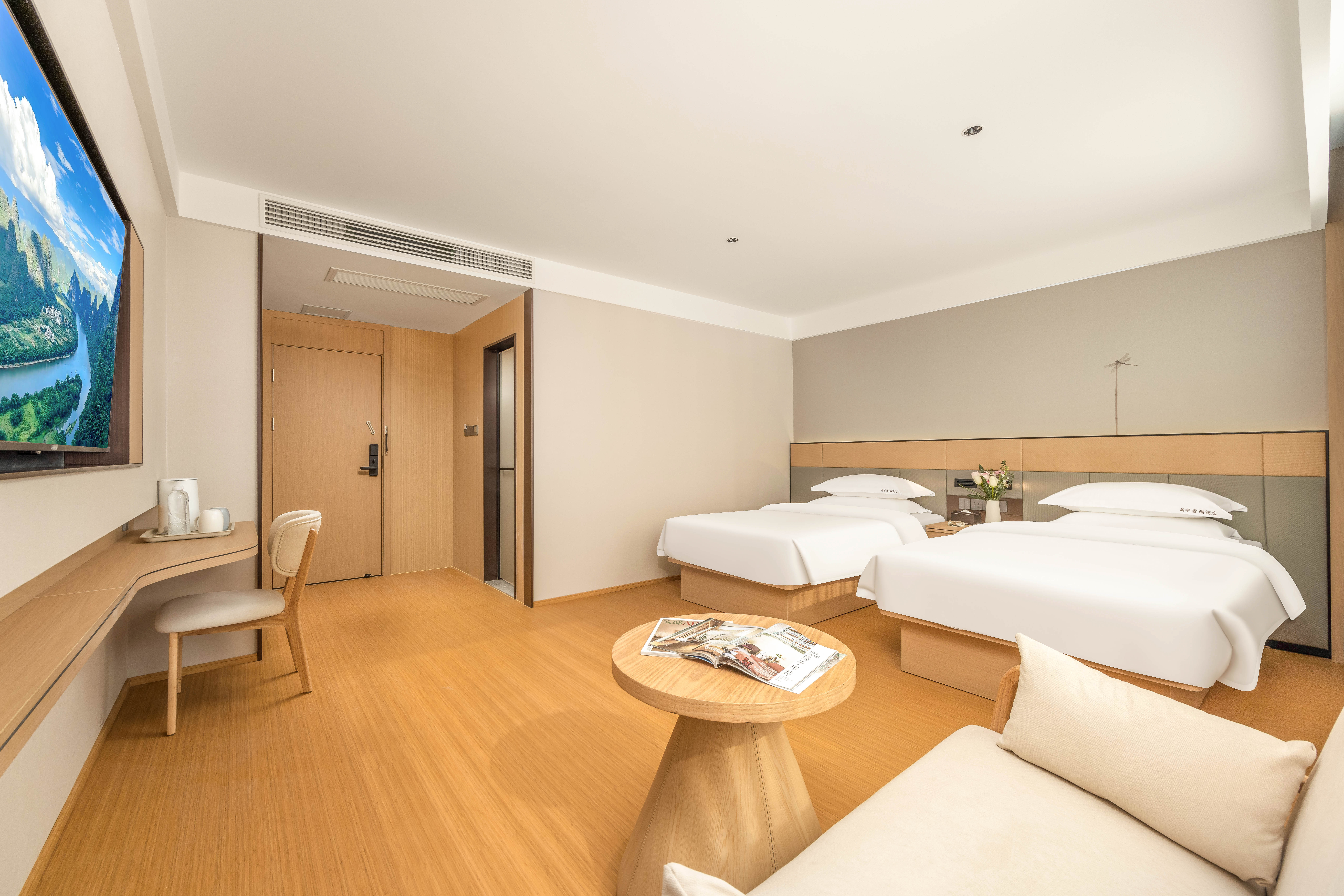 云水双床房【休闲沙发+轻奢办公桌+55寸高清电视】