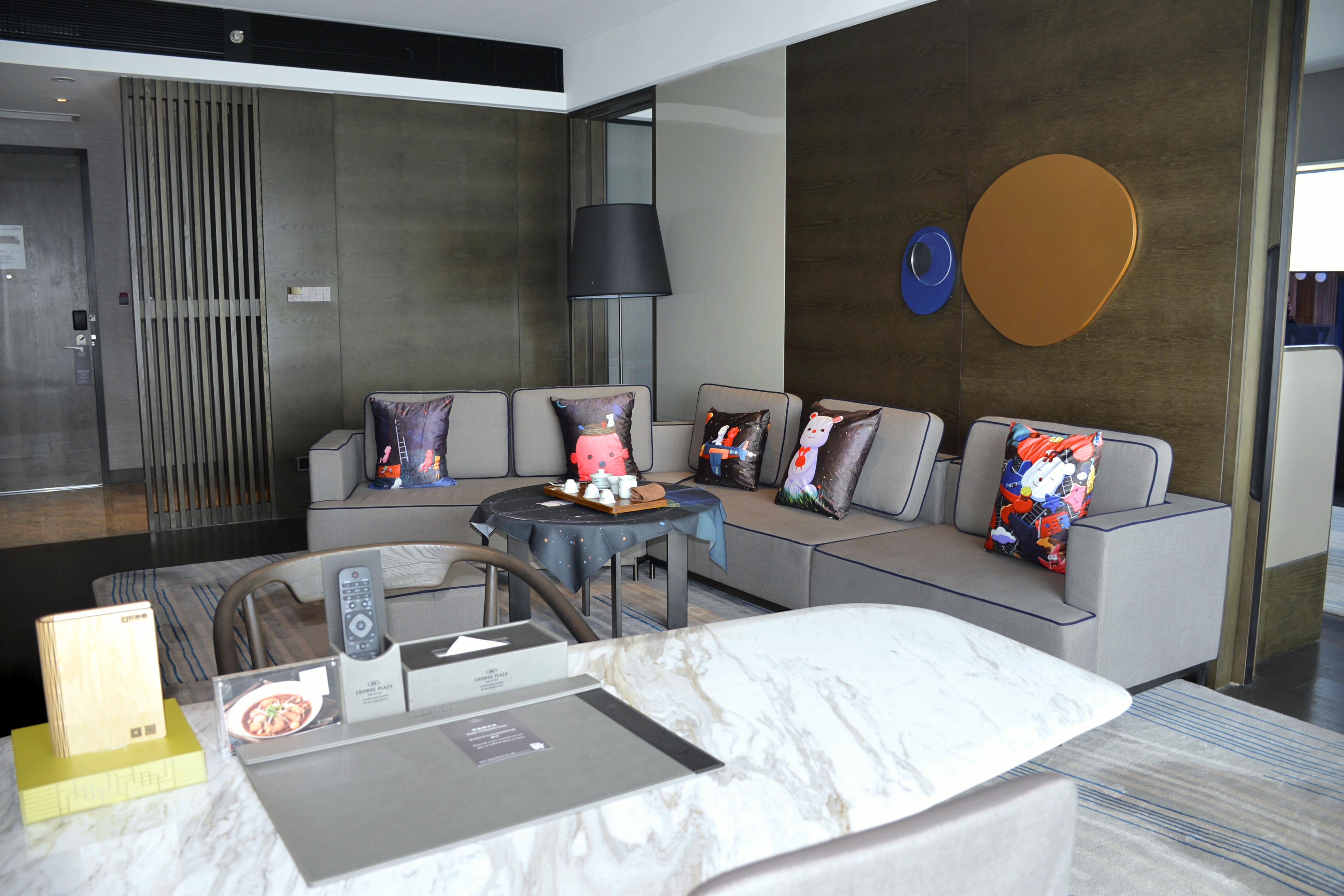 潮流艺术主题单卧海景套房