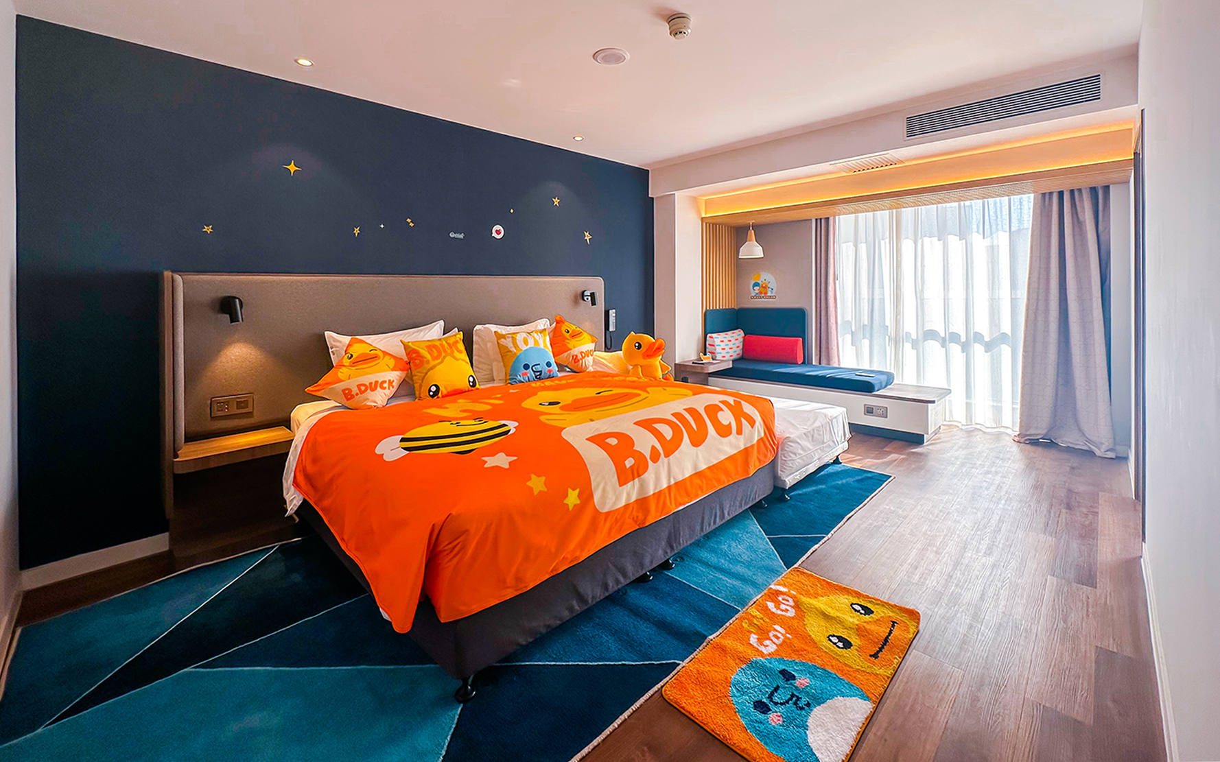 B·DUCK小黄鸭亲子房