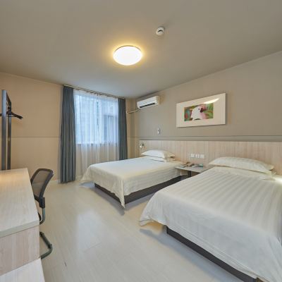 標準房B 錦江之星（上海人民廣場淮海東路店）優惠