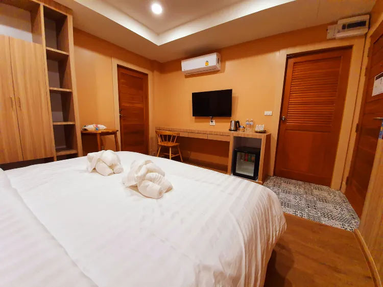 ห้องเลเชอร์ที่ติดกันพร้อมวิวภูเขา