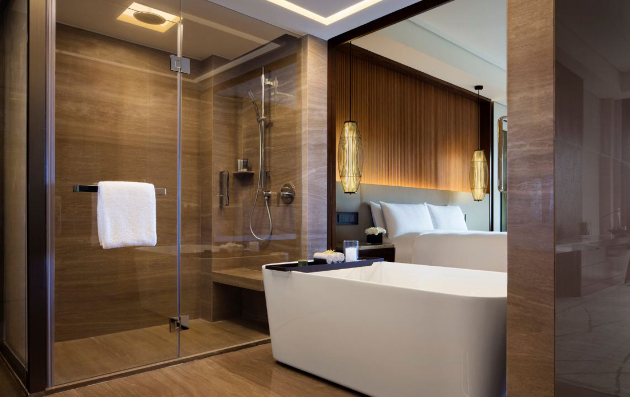 高级山景阳台客房-双床