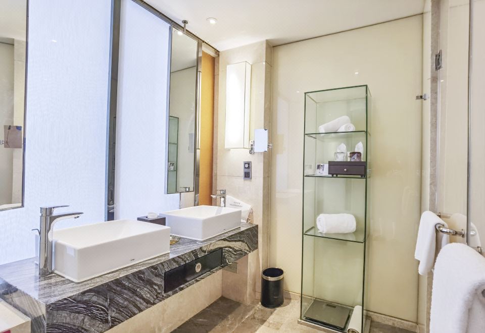 Crowne Plaza Chengdu Wenjiang1 King Standard