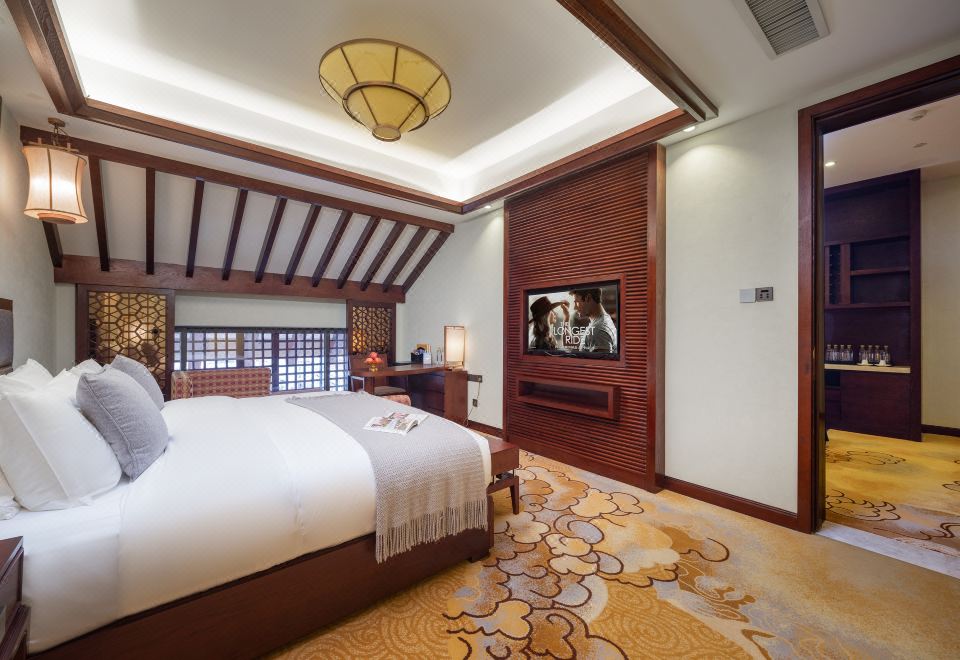 Snow Mountain Premier Suite