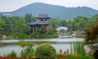 Xuzhou Garden Expo Park Hantian Dangkou Tianchi Hotel