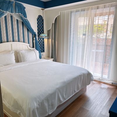 陽光花園大床房 景萊飯店（上海陸家嘴世紀大道地鐵站店）優惠