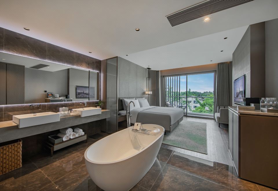 Queen Room With Garden View