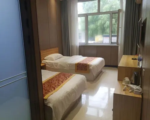 Adawan Carilong Hotel Hotel di Anda