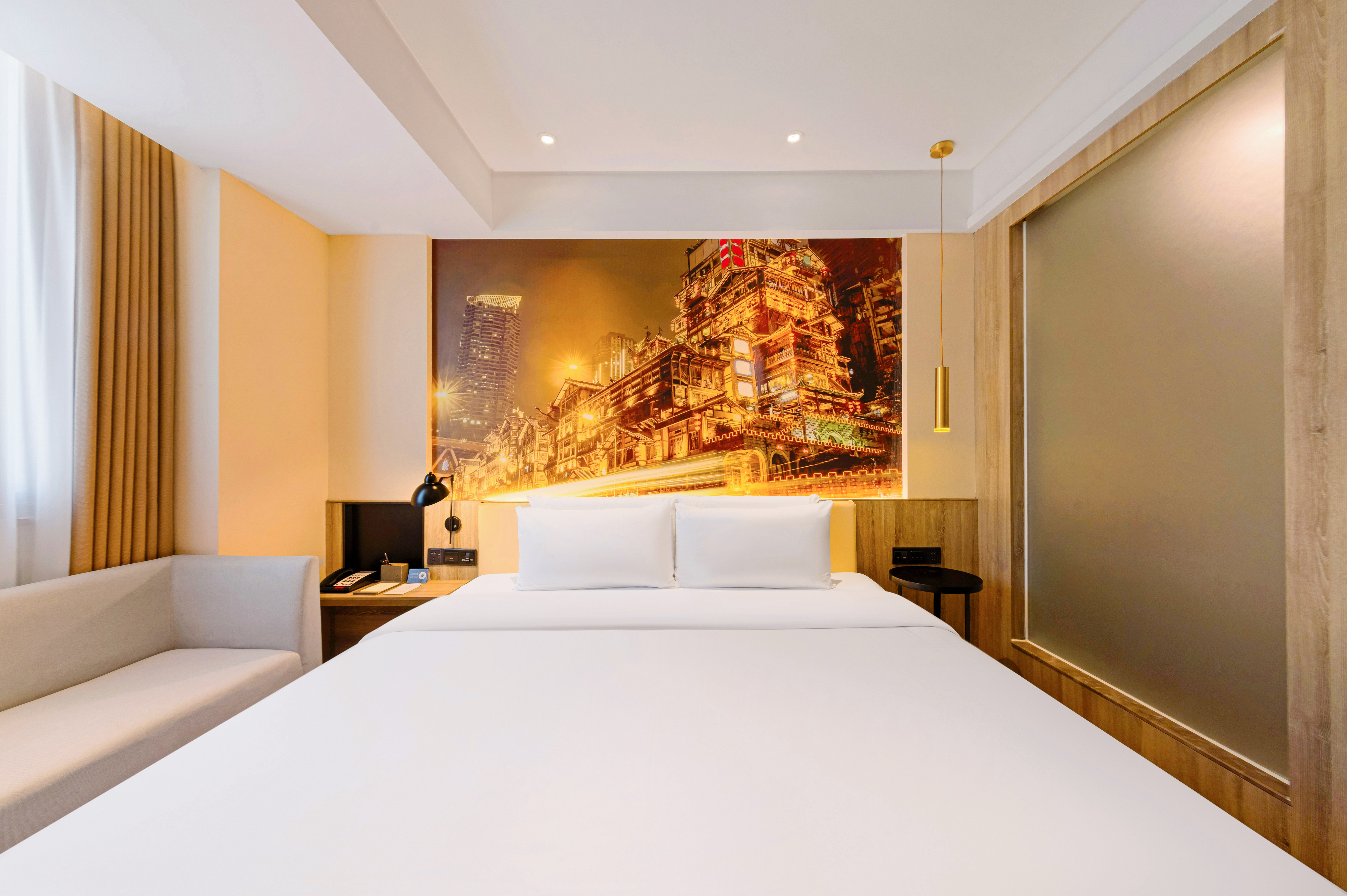 高级大床房（LaiFen吹风+普兰特床垫）