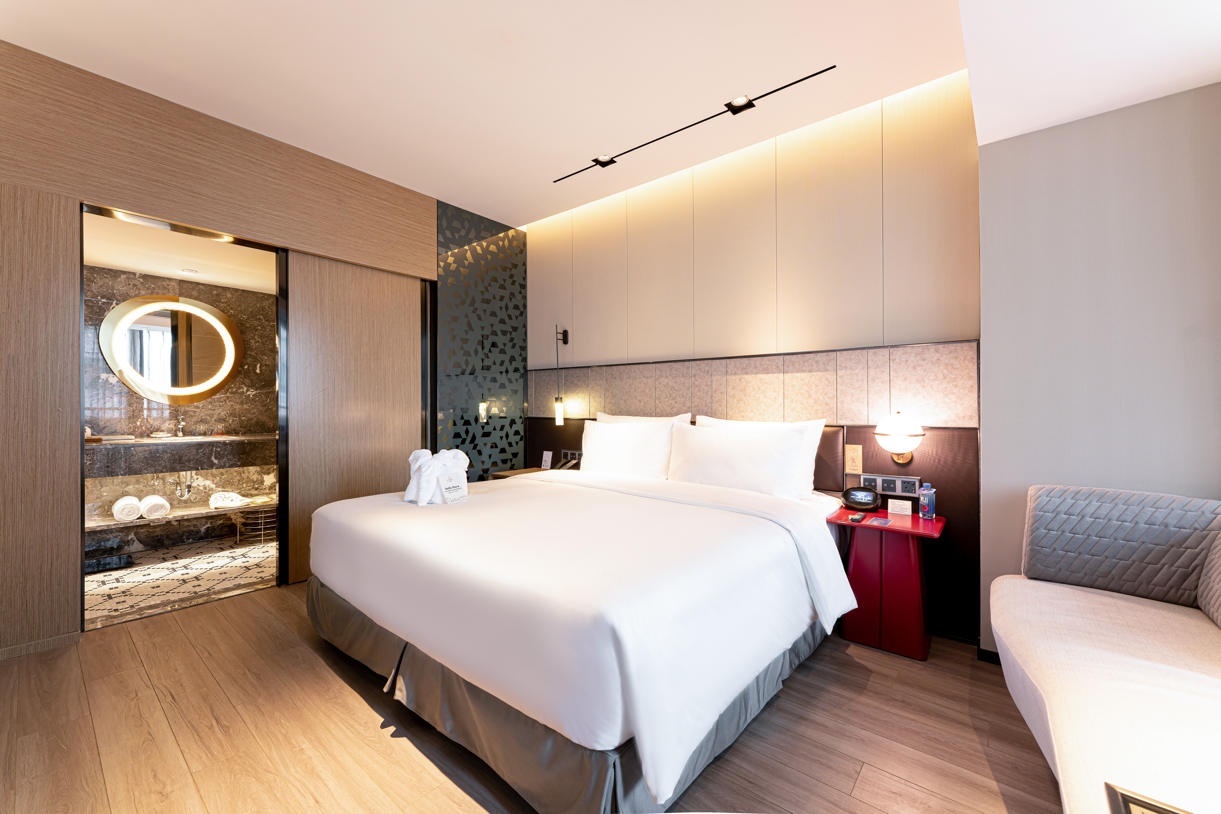 凡象侧江景套房｜开放式双阳台+灯光秀景观+智能投屏+浴缸