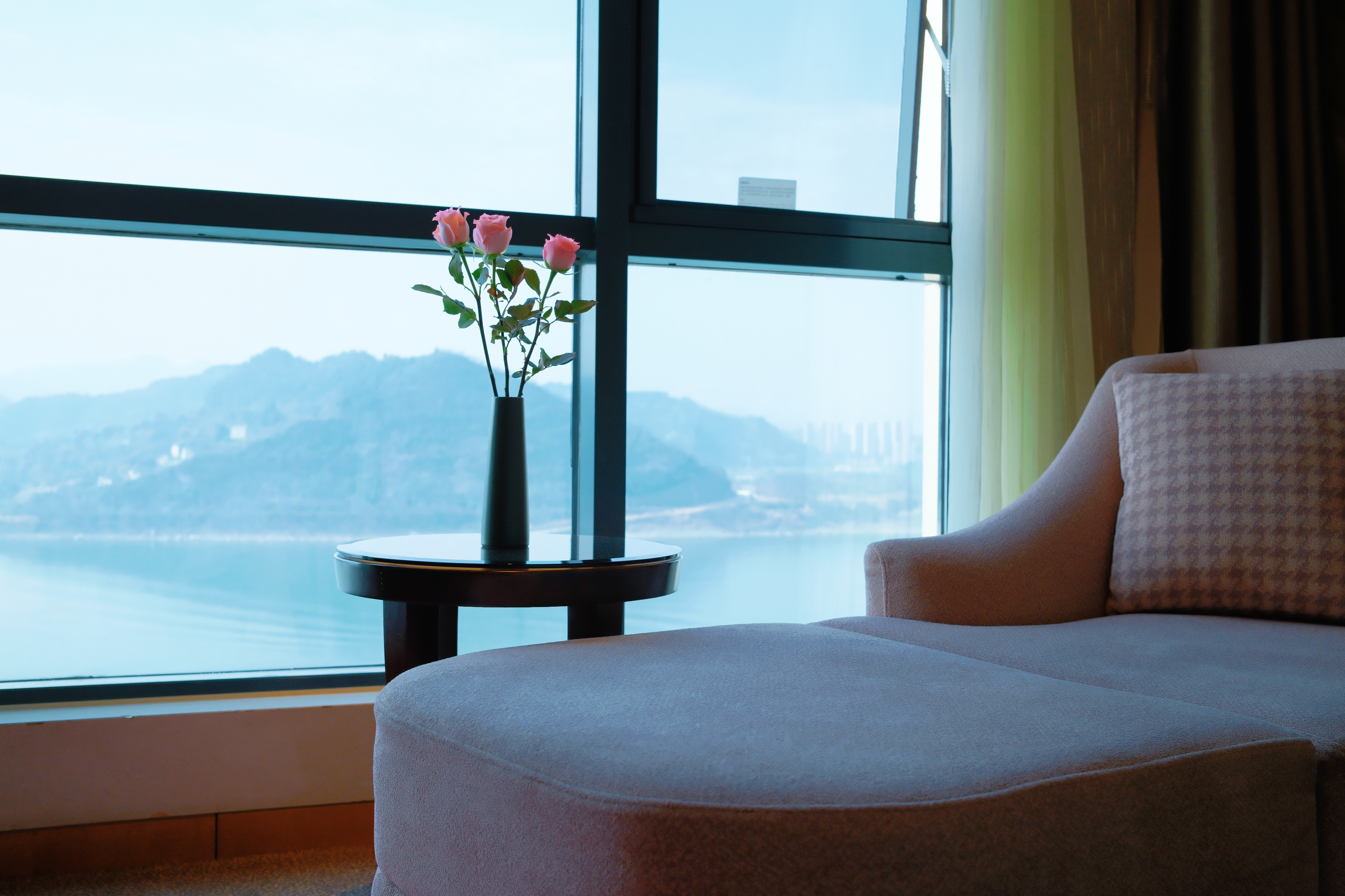 丽人臻享180度江景大床房（女士专属楼层）