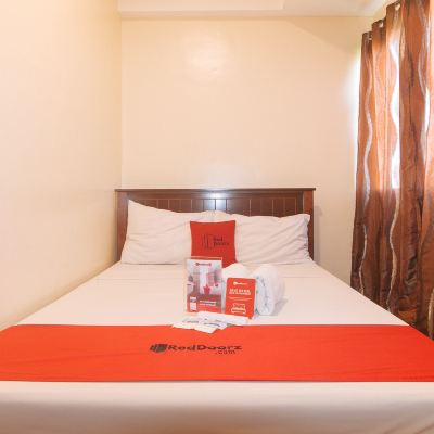 RedDoorz Family Room 紅門酒店@帕拉尼亞克月球漫步店優惠