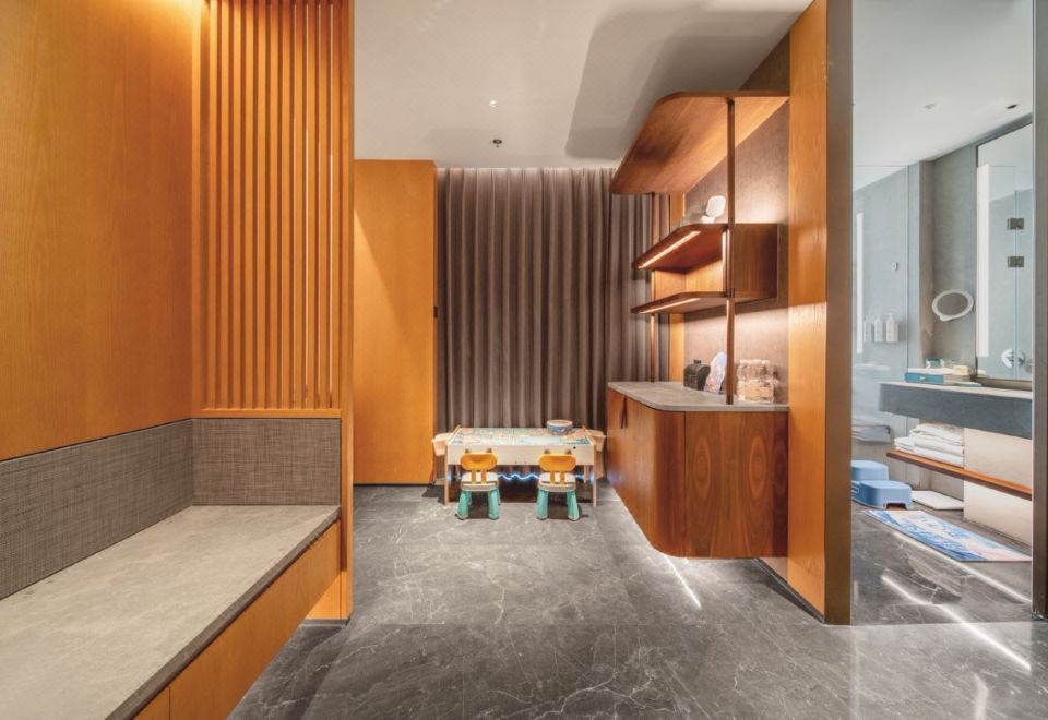 鯨游奇境海島親子主題房