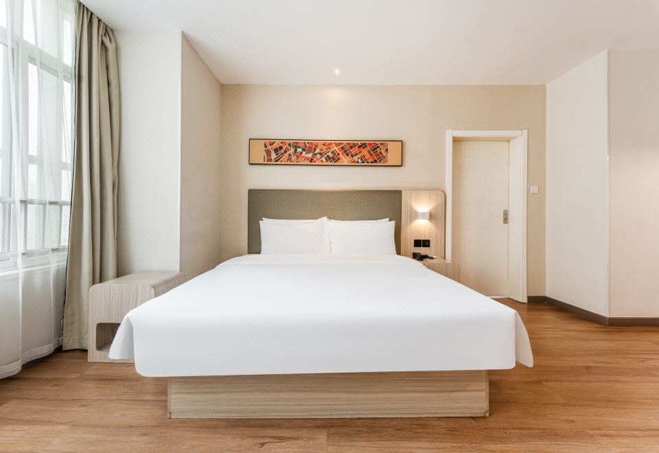 大床房【电视投影+舒适空调】