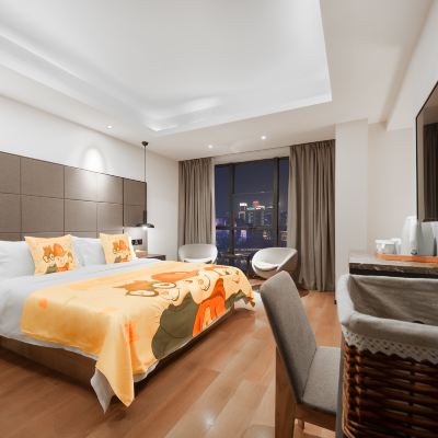 江景童趣親子房「嘉陵江夜景丨安伴親子」 重慶假日江景飯店（解放碑洪崖洞店）優惠