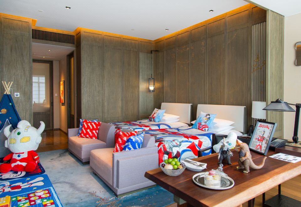 Park Hyatt HangzhouUltraman Family Room
