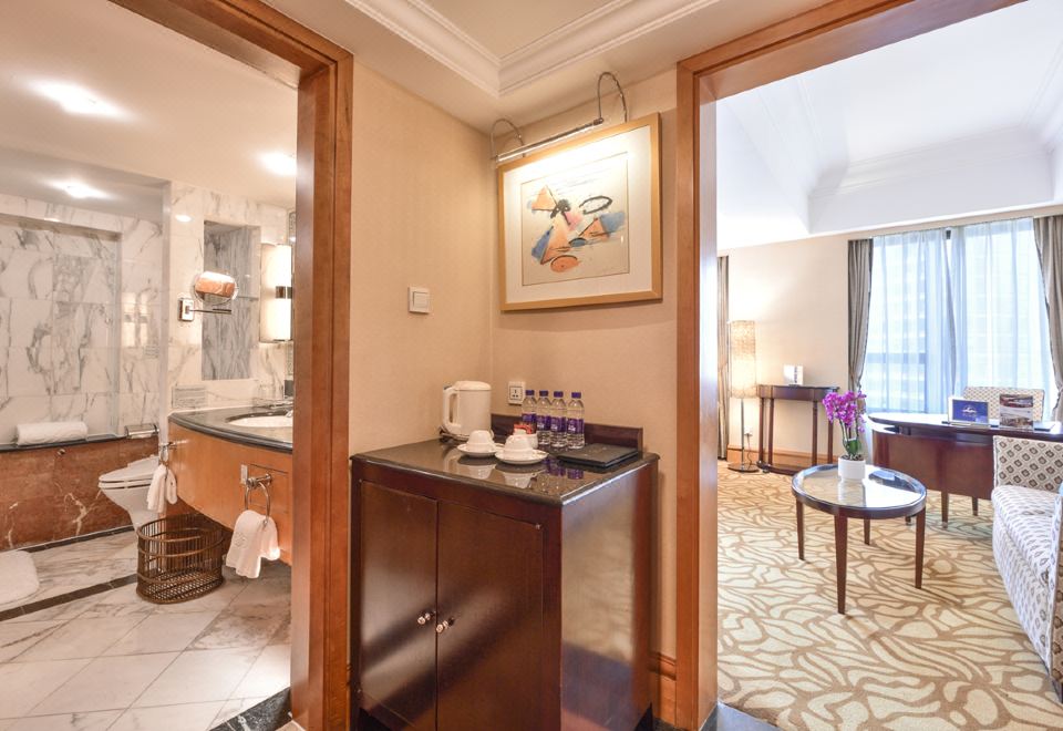 東樓豪華商務大床房（配備智能馬桶）