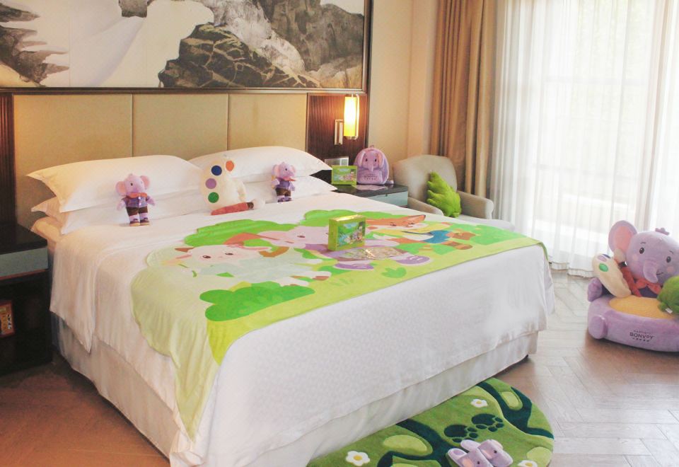 诺亚的丛林探险主题亲子大床房