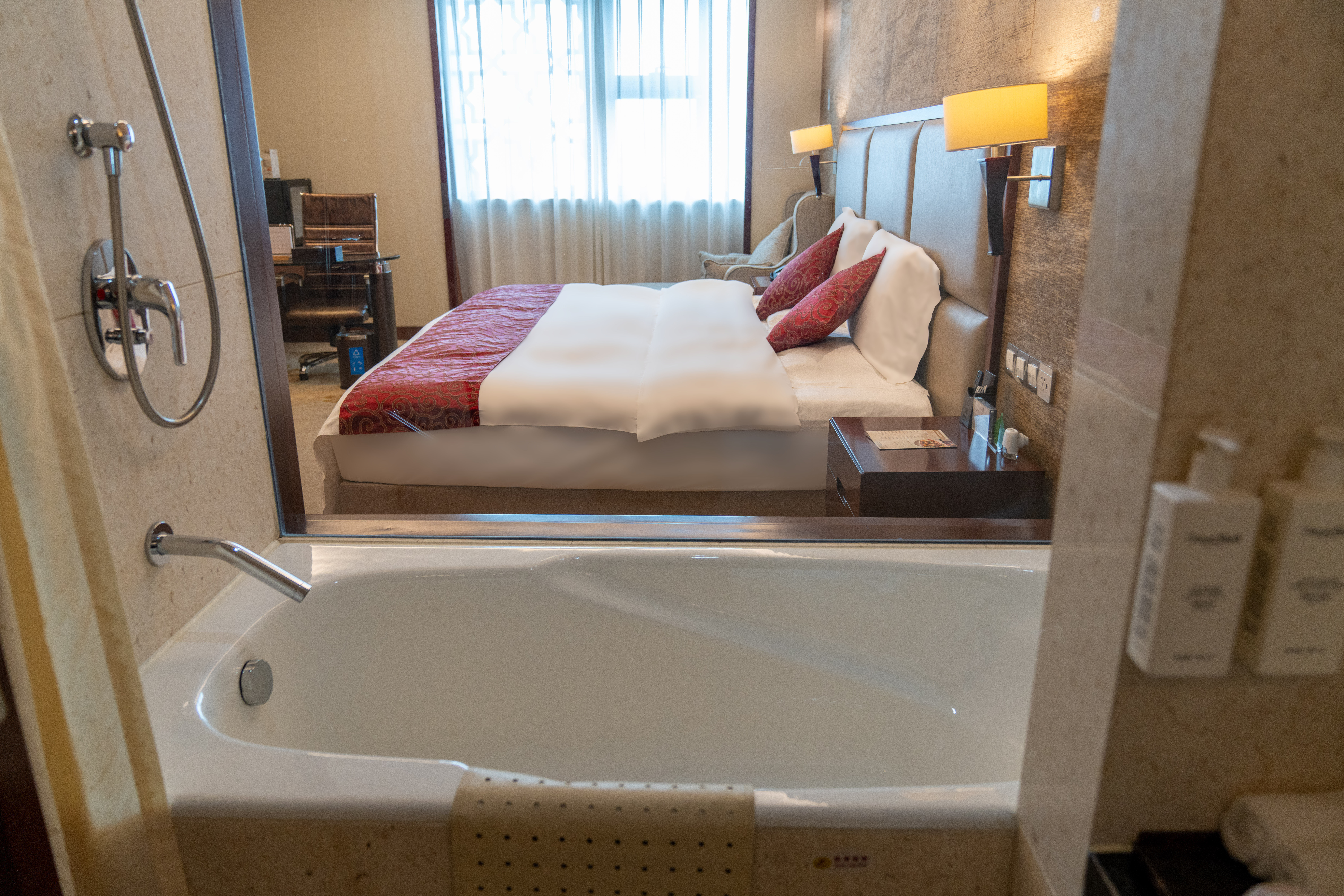 貴賓樓超級大床房