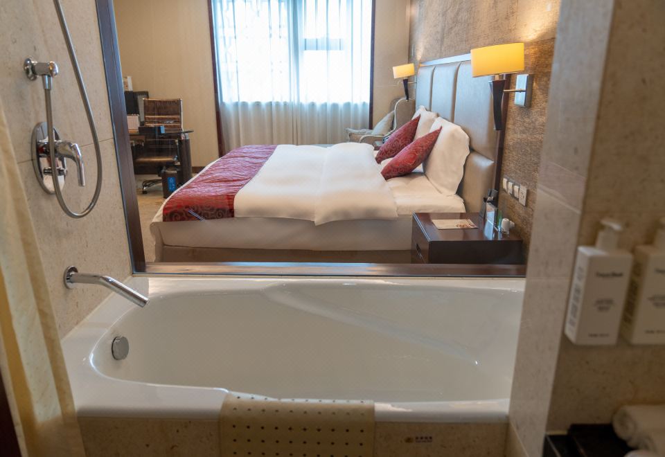 Beijing Xinjiang PlazaSuper Room (Double Bed) (Vip Building)