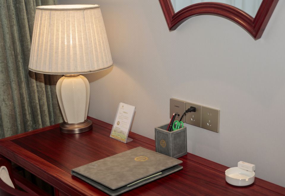 尊享園林商務大床房