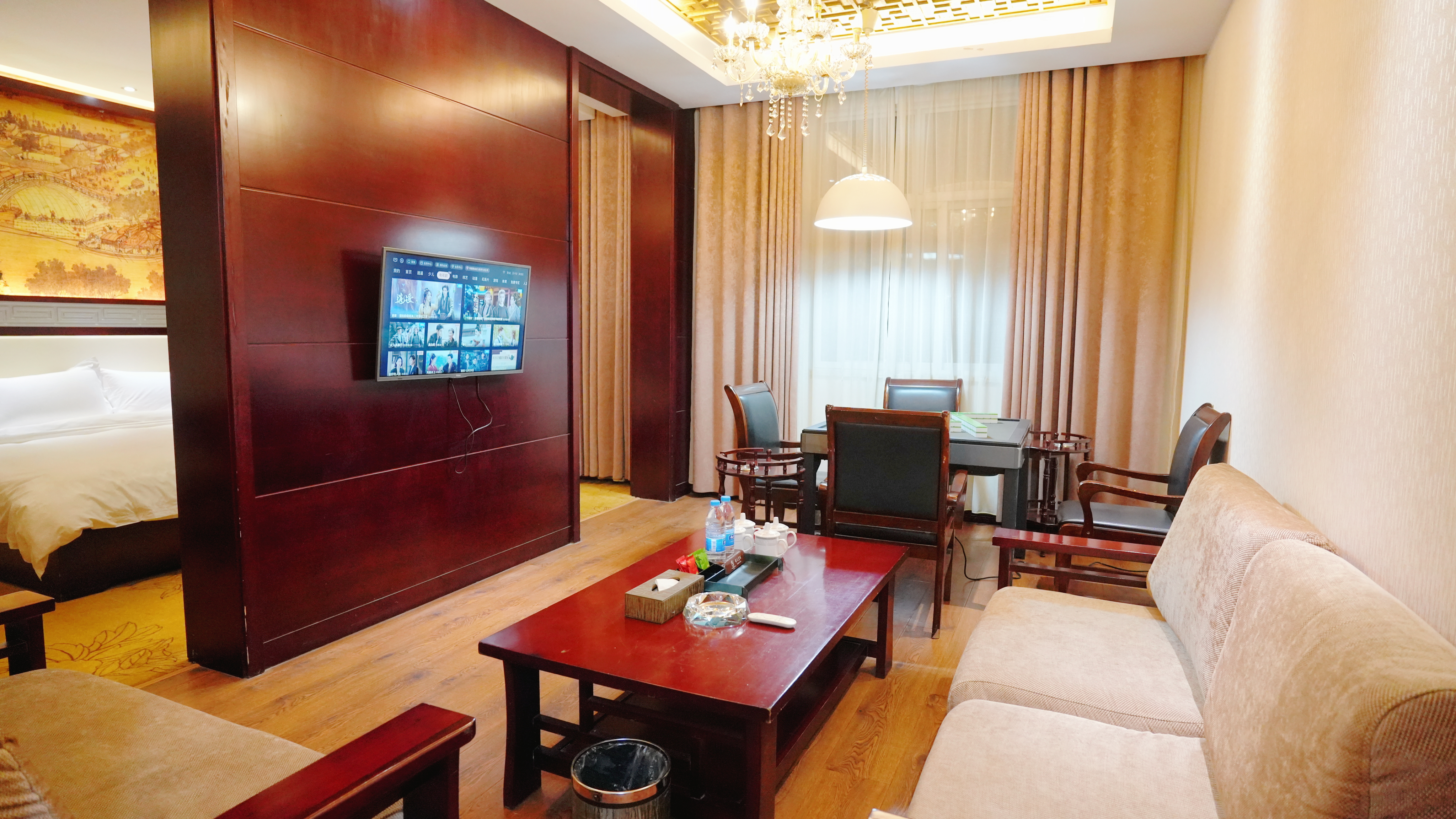 高级套房（一室一厅）