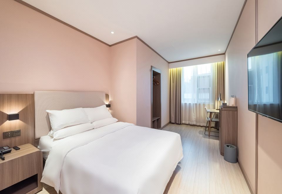 HanTing Hotel (Beijing Qianmen Street)Queen Room