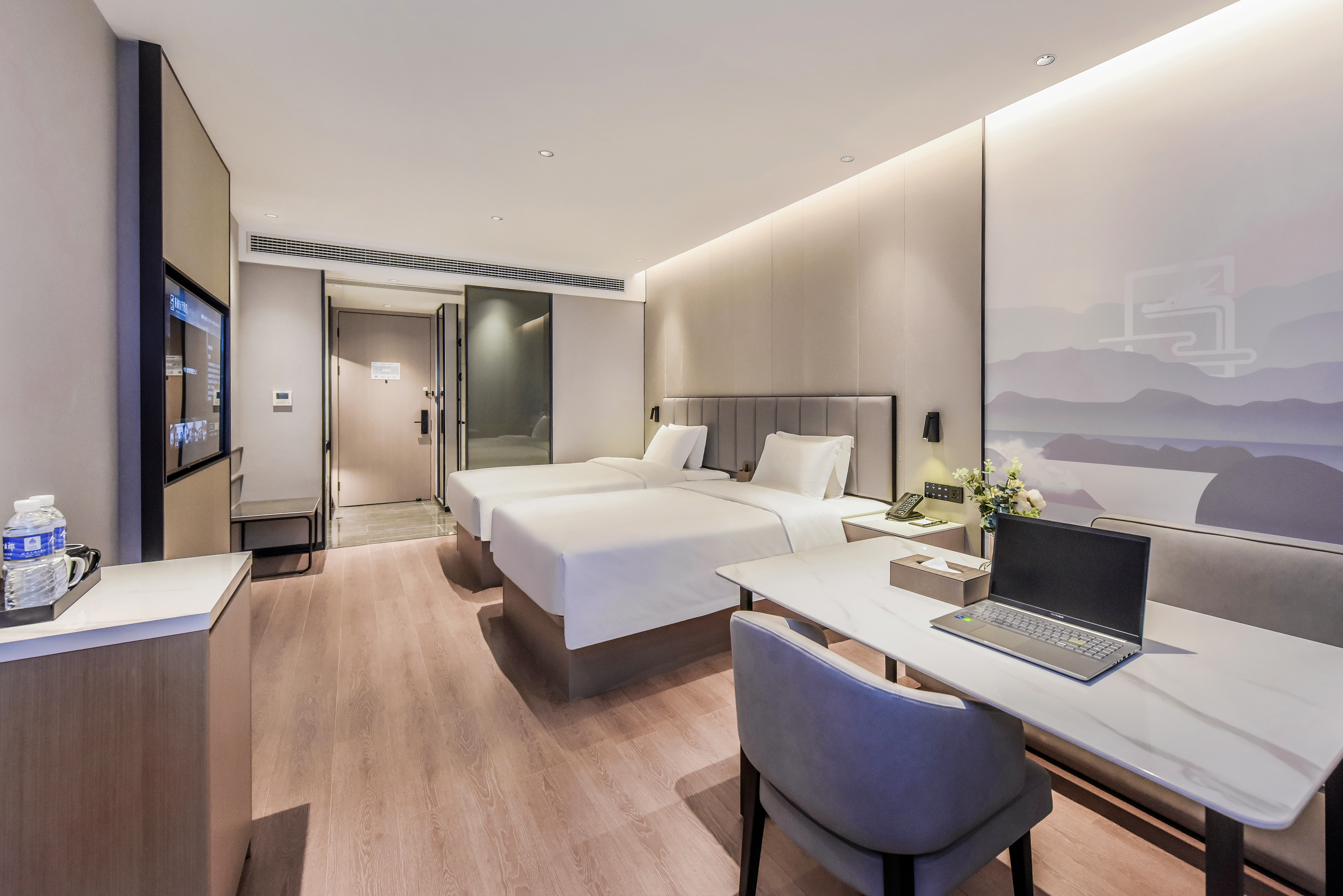 商务双床房（超赞办公桌+双层隔音玻璃）