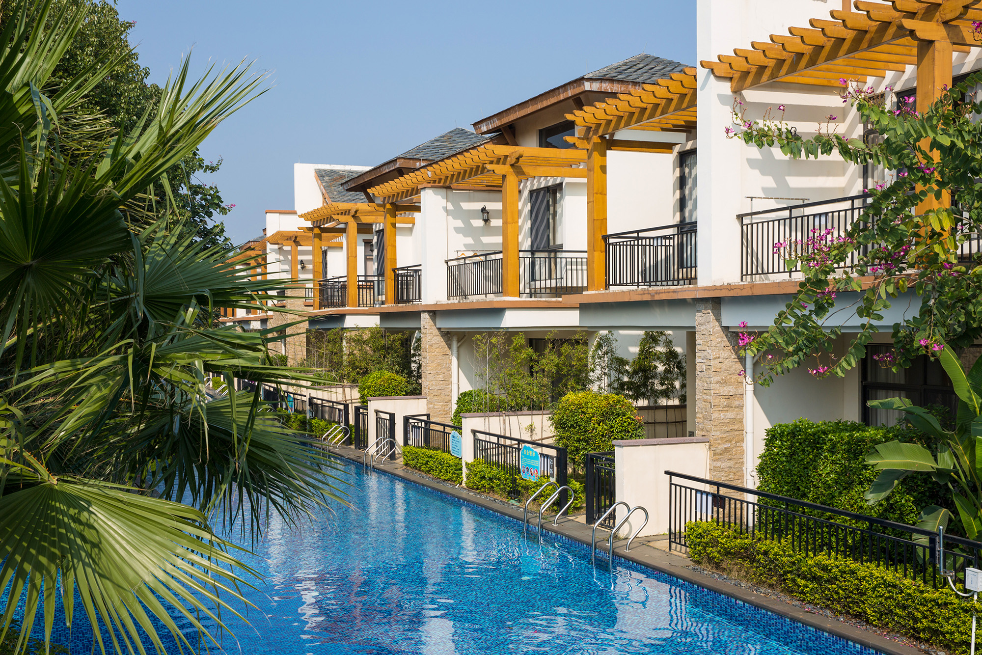 Baodun Lake Hushan Hot Spring ResortHot Spring Suite - Near Water (2 beds) (Soaking tub)