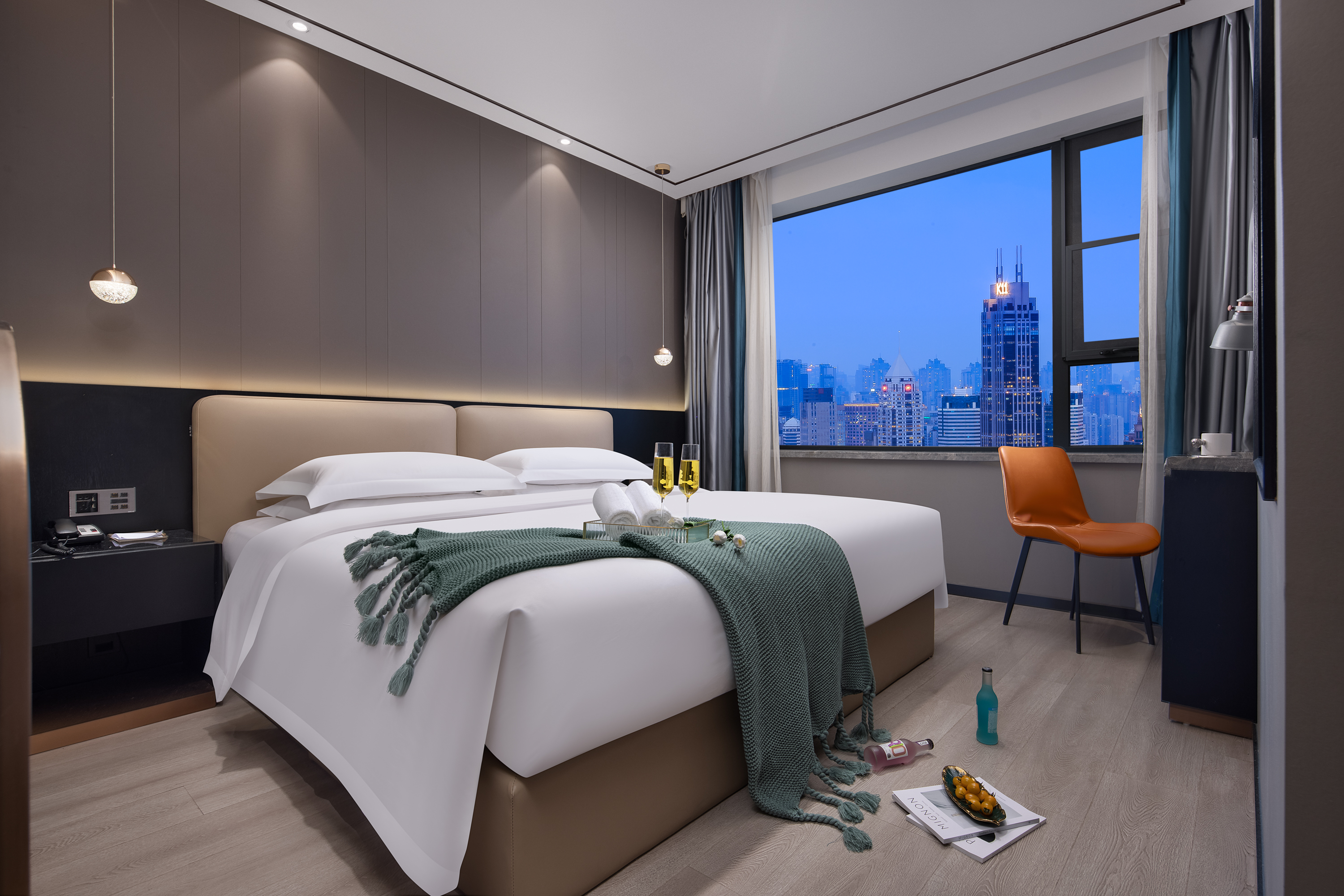 漫雅大床房（衣帽间+零压记忆床垫+智能客控）